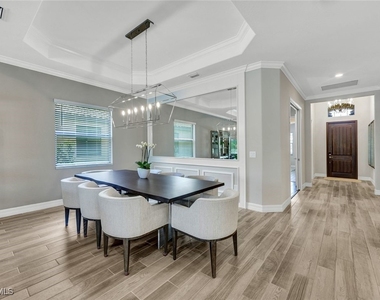 28101 Foxrock Court - Photo Thumbnail 12