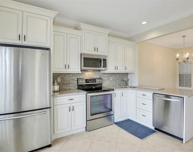 298 Emerald Bay Circle - Photo Thumbnail 2