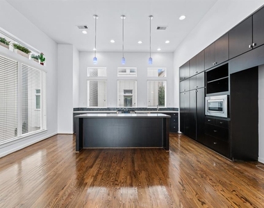 120 Pierce Street - Photo Thumbnail 11