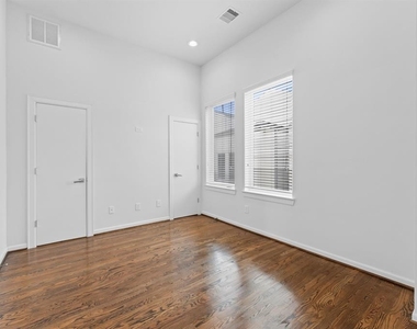 120 Pierce Street - Photo Thumbnail 25