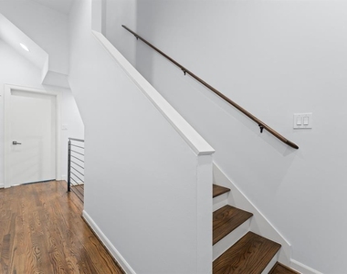 120 Pierce Street - Photo Thumbnail 31