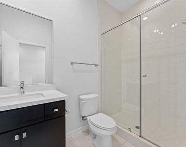 120 Pierce Street - Photo Thumbnail 8