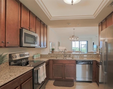 5507 Palmer Circle - Photo Thumbnail 16