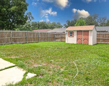 4222 Foliage Drive - Photo Thumbnail 14
