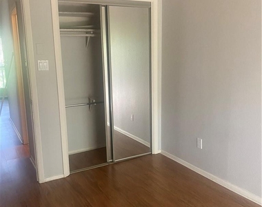 612 Park Place Pl - Photo Thumbnail 17