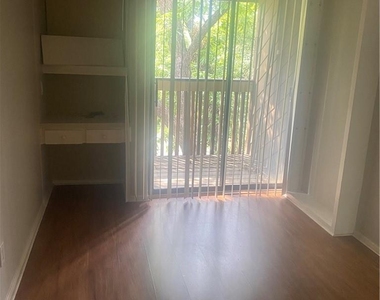 612 Park Place Pl - Photo Thumbnail 11