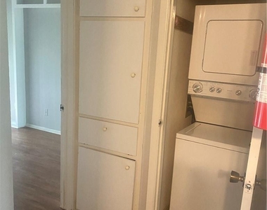 612 Park Place Pl - Photo Thumbnail 10