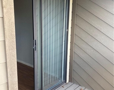 612 Park Place Pl - Photo Thumbnail 25