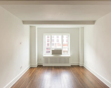 1080 Amsterdam Avenue - Photo Thumbnail 2