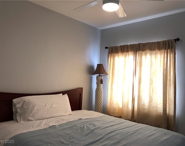 5423 Dancing Bear Drive - Photo Thumbnail 10