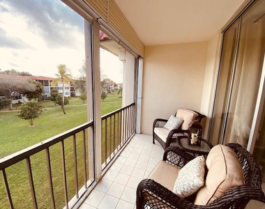 9420 S Hollybrook Lake Drive - Photo Thumbnail 13