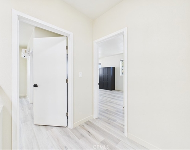 8457 Langdon - Photo Thumbnail 23