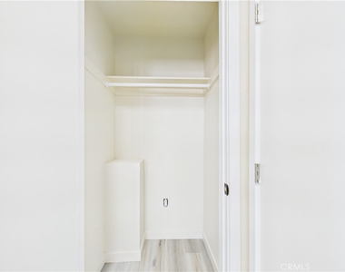 8457 Langdon - Photo Thumbnail 21