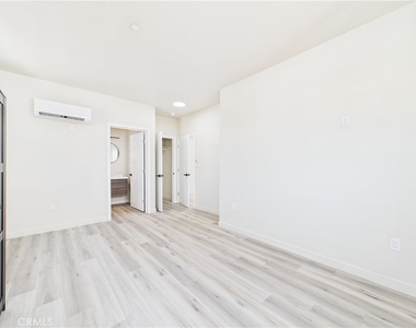8457 Langdon - Photo Thumbnail 22