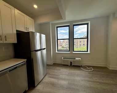 45 West 81st Street - Photo Thumbnail 5