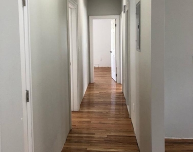 511 Laurelton Boulevard - Photo Thumbnail 2
