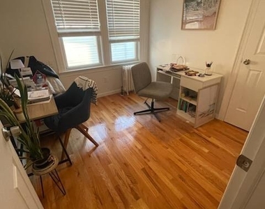 511 Laurelton Boulevard - Photo Thumbnail 14