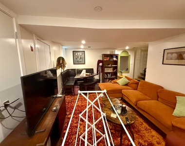 662 Park Place - Photo Thumbnail 8