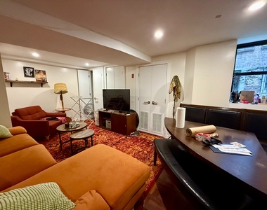 662 Park Place - Photo Thumbnail 7