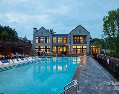 9132 Senator Royall Drive - Photo Thumbnail 11