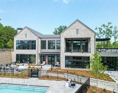 9132 Senator Royall Drive - Photo Thumbnail 2