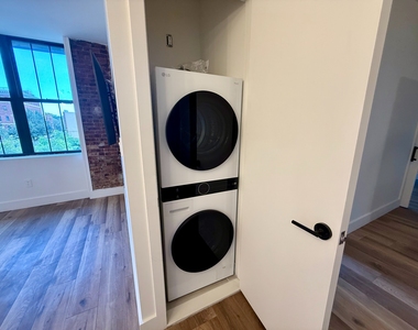 18 Howard Street - Photo Thumbnail 12