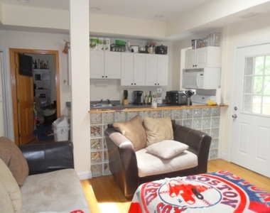 1800 Beacon St - Photo Thumbnail 2