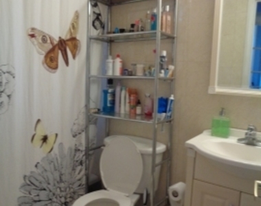 200 Winthrop Rd - Photo Thumbnail 9