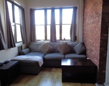 200 Winthrop Rd - Photo Thumbnail 3