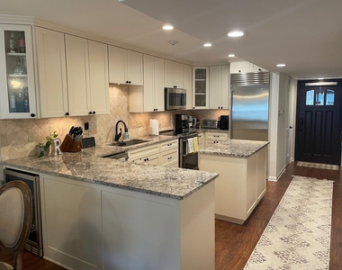 1500 Scenic Dr - Photo Thumbnail 1
