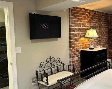 2523 Sharondale Drive Ne - Photo Thumbnail 22