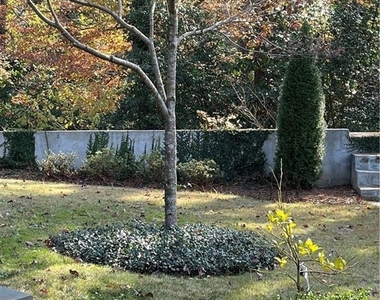 2523 Sharondale Drive Ne - Photo Thumbnail 33