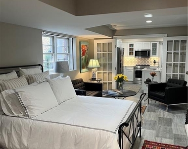 2523 Sharondale Drive Ne - Photo Thumbnail 13
