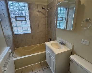 1528 N Harlem Avenue - Photo Thumbnail 8
