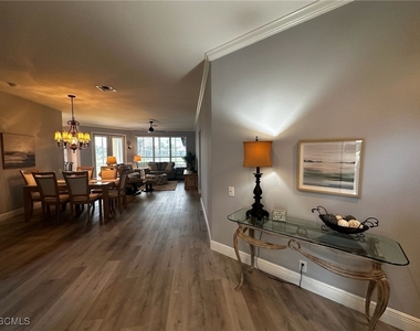 9240 Bayberry Bend - Photo Thumbnail 10