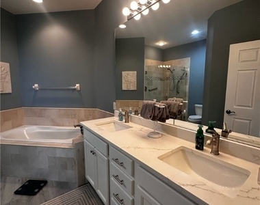 9240 Bayberry Bend - Photo Thumbnail 22