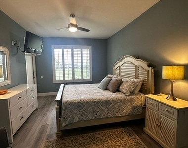 9240 Bayberry Bend - Photo Thumbnail 15
