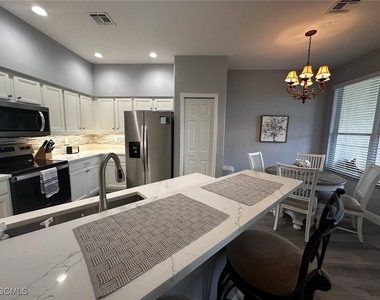9240 Bayberry Bend - Photo Thumbnail 13