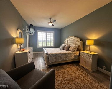9240 Bayberry Bend - Photo Thumbnail 17