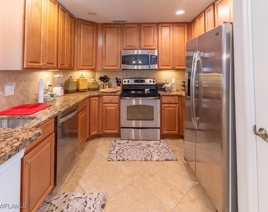 9115 Napoli Court - Photo Thumbnail 9