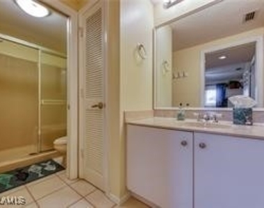 64 4th Street - Photo Thumbnail 8