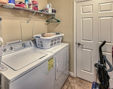 9512 Napoli Lane - Photo Thumbnail 20