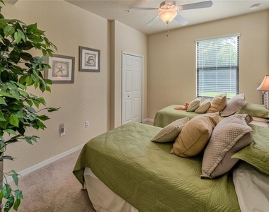 9512 Napoli Lane - Photo Thumbnail 18