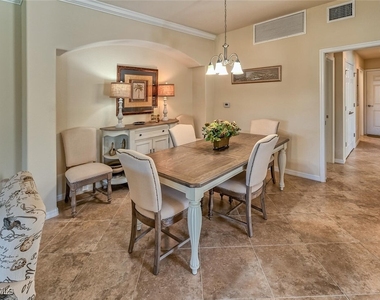 9512 Napoli Lane - Photo Thumbnail 5