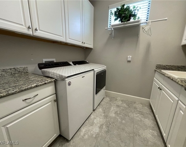 8328 Lucello Terrace N - Photo Thumbnail 15