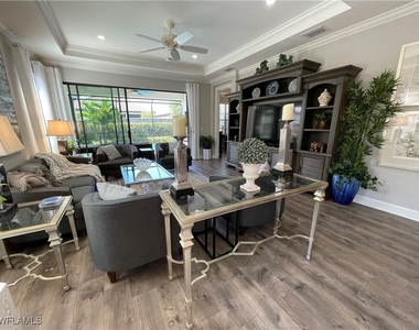 8328 Lucello Terrace N - Photo Thumbnail 7