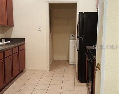 3001 Laurel Park Lane - Photo Thumbnail 23