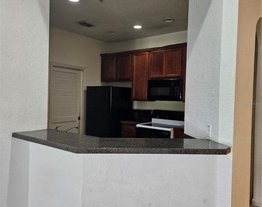 3001 Laurel Park Lane - Photo Thumbnail 1