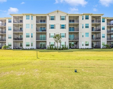12140 Wellen Golf Street - Photo Thumbnail 36
