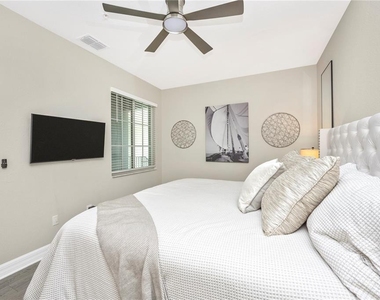 12140 Wellen Golf Street - Photo Thumbnail 22